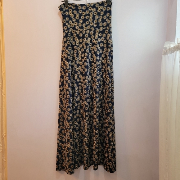Lularoe Navy and Yellow Star Burst Flower Print Maxi Skirt Size XS - Picture 1 of 4